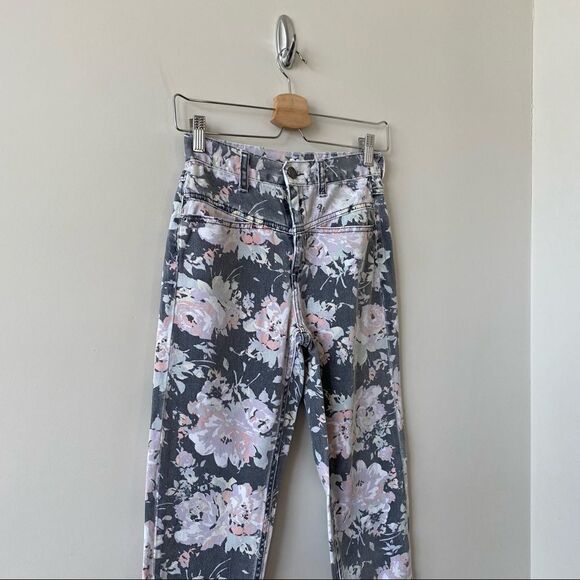 Bdg-Mom Dark Floral High Rise Jeans (Size:24) - Picture 8 of 13